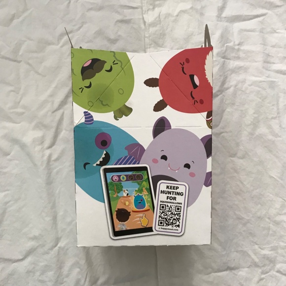 2025 McDonald's Happy Meal Original Squishmallows Toy Box - Picture 3 of 6
